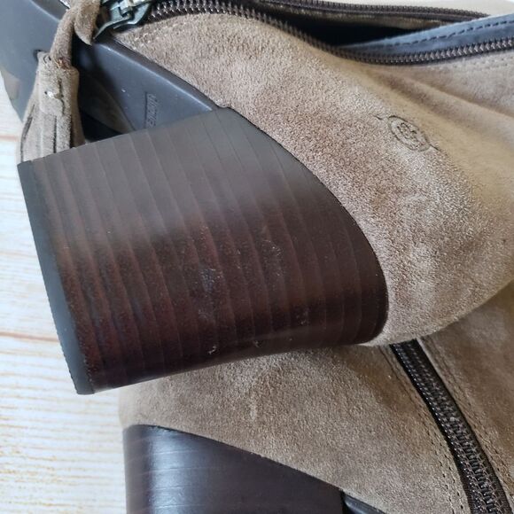 Born Ervine Suede Leather Tassel Ankle Boot Booties Women's Size 9M - Picture 15 of 16